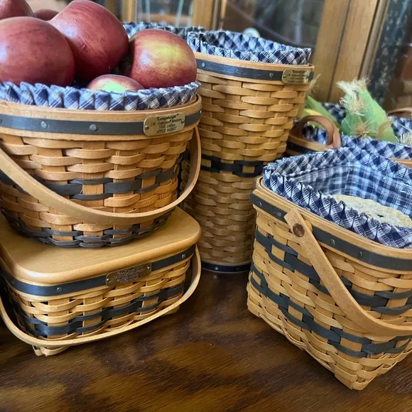 J.W. Longaberger Miniature Woven Basket Collection with Plaid Lining. - Picture 4 of 8